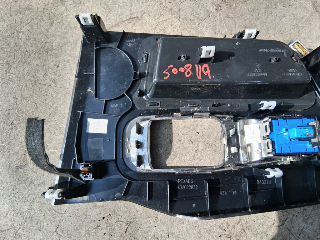 2019 PEUGEOT 5008 MK2 GEAR SELECTOR TRIM WITH PARKING BUTTON SWITCH 9810343177