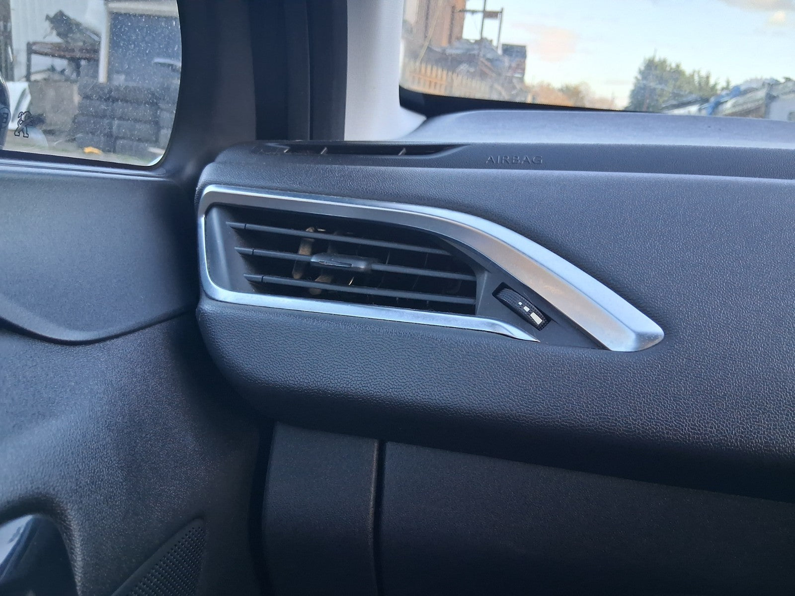 2014 PEUGEOT 208 NSF PASSENGER SIDE FRONT LEFT AIR VENT