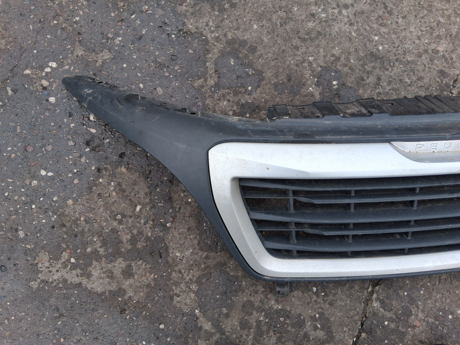 2016 PEUGEOT BOXER MK3 FRONT BUMPER GRILL CHROME GRILLE BADGE