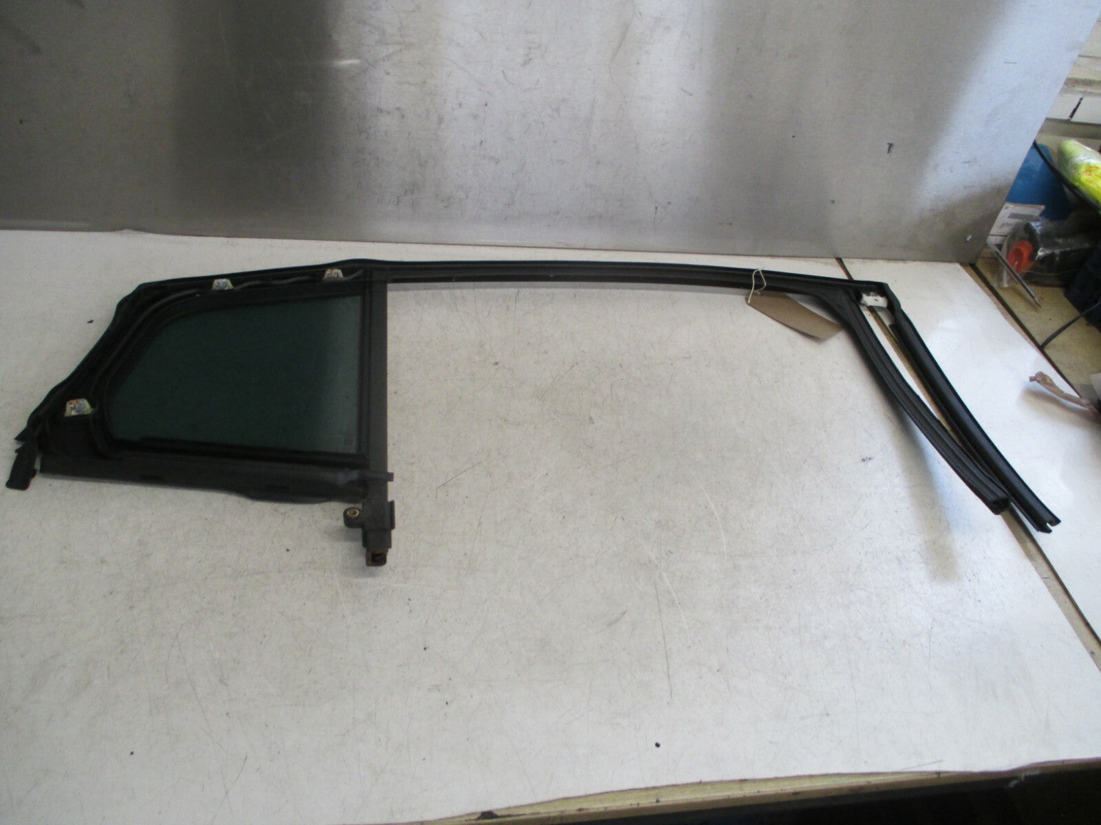 VAUXHALL INSIGNIA MK2 2018 NSR PASSENGER SIDE REAR FRAME & QUARTER GLASS