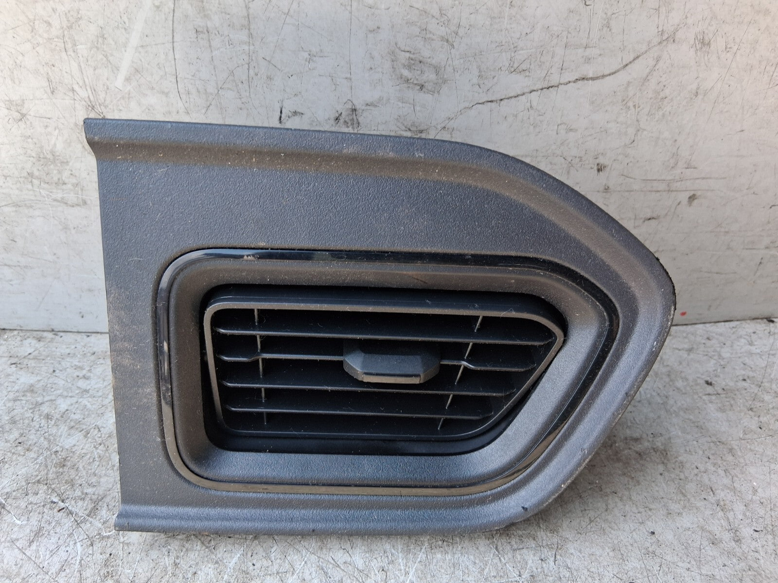 2023 RENAULT MASTER MK3 OSF DRIVER SIDE FRONT DASHBOARD AIR VENT 687518035R
