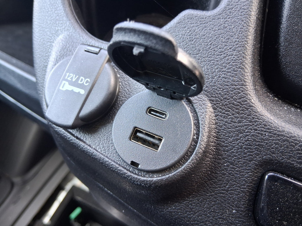 2025 CITROEN RELAY MK3 ONLY USB AND TYPE C PORT