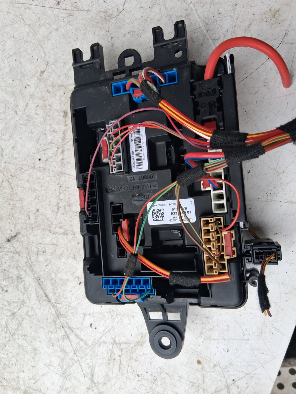 2014 BMW 3 SERIES F31 F30 RELAY FUSE BOX 9337880