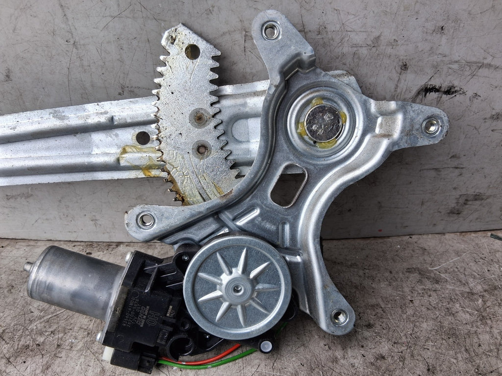 SUZUKI SWIFT MK3 2016 OSR DRIVER SIDE REAR RIGHT WINDOW MOTOR & REGULATOR