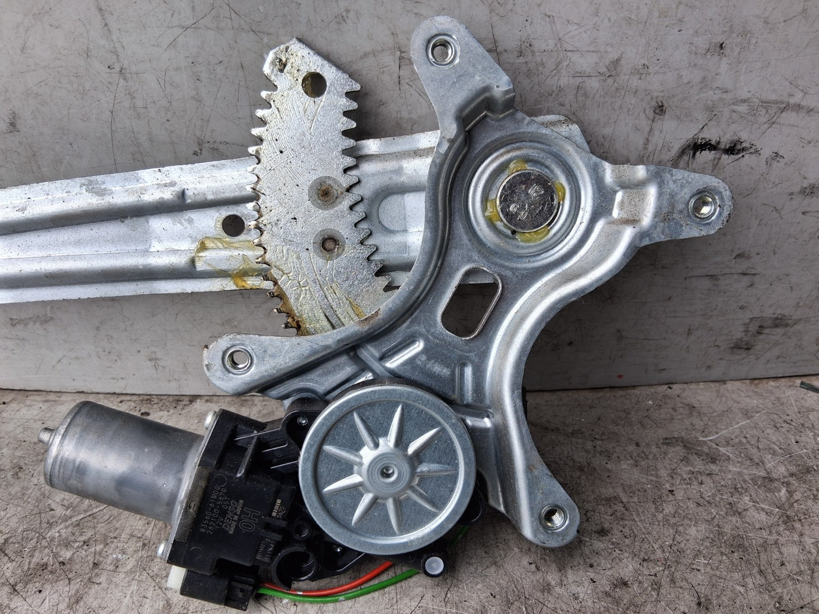 SUZUKI SWIFT MK3 2016 OSR DRIVER SIDE REAR RIGHT WINDOW MOTOR & REGULATOR