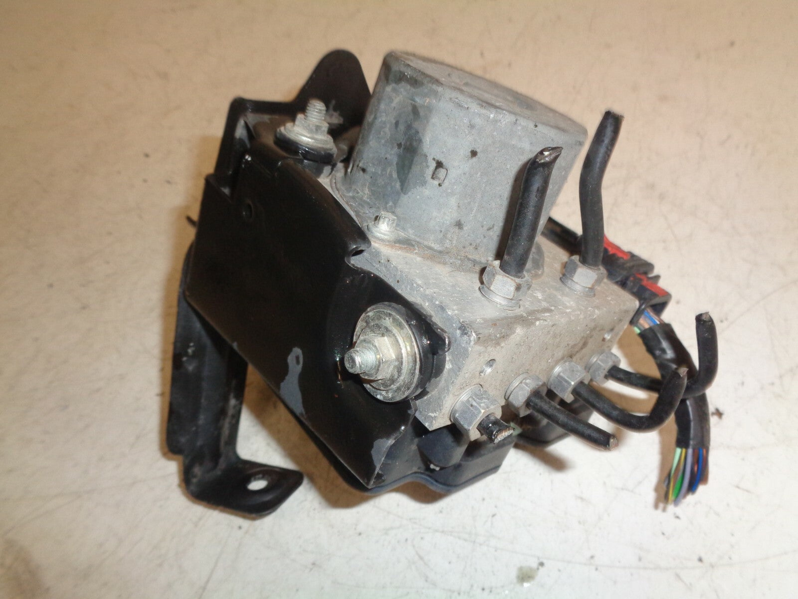 VW VOLKSWAGEN POLO 6R R LINE 2014 ABS PUMP AND MODULE 6R0907379