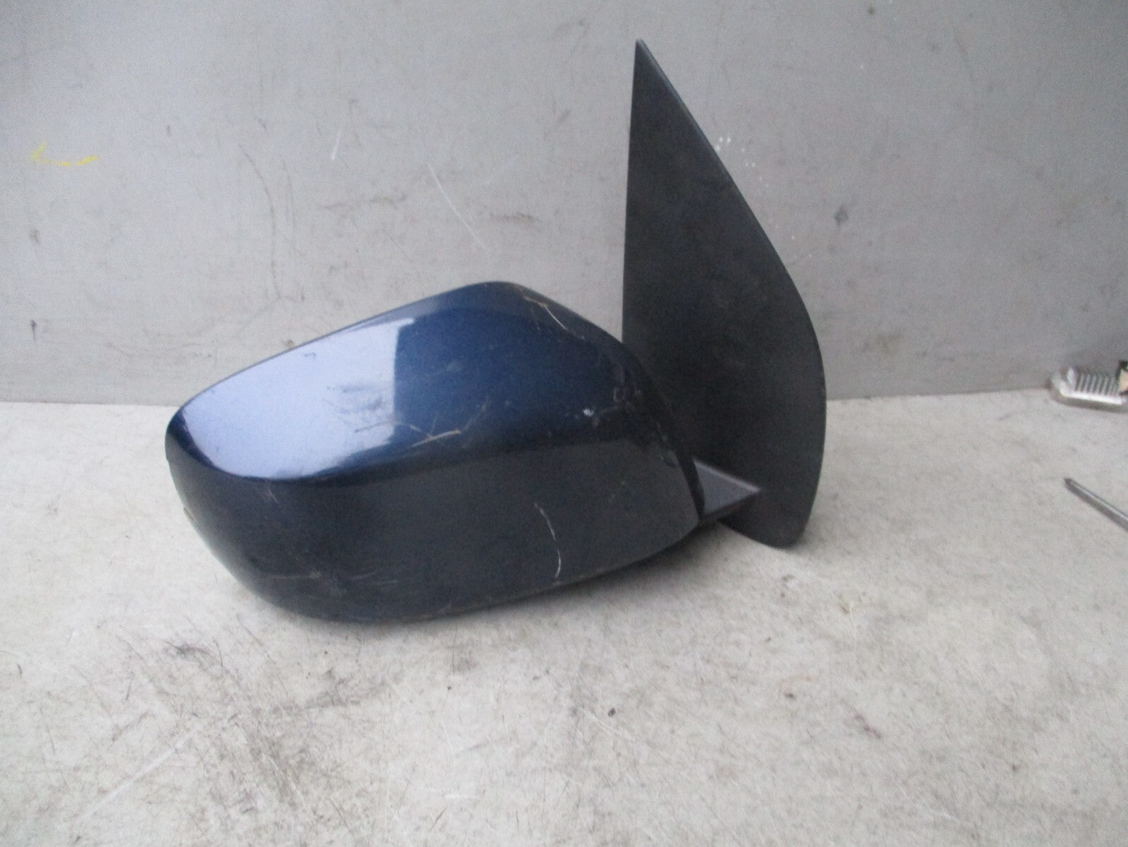 NISSAN PATHFINDER R51 2006 OS DRIVER SIDE FRONT MANUAL FOLD WING MIRROR BLUE