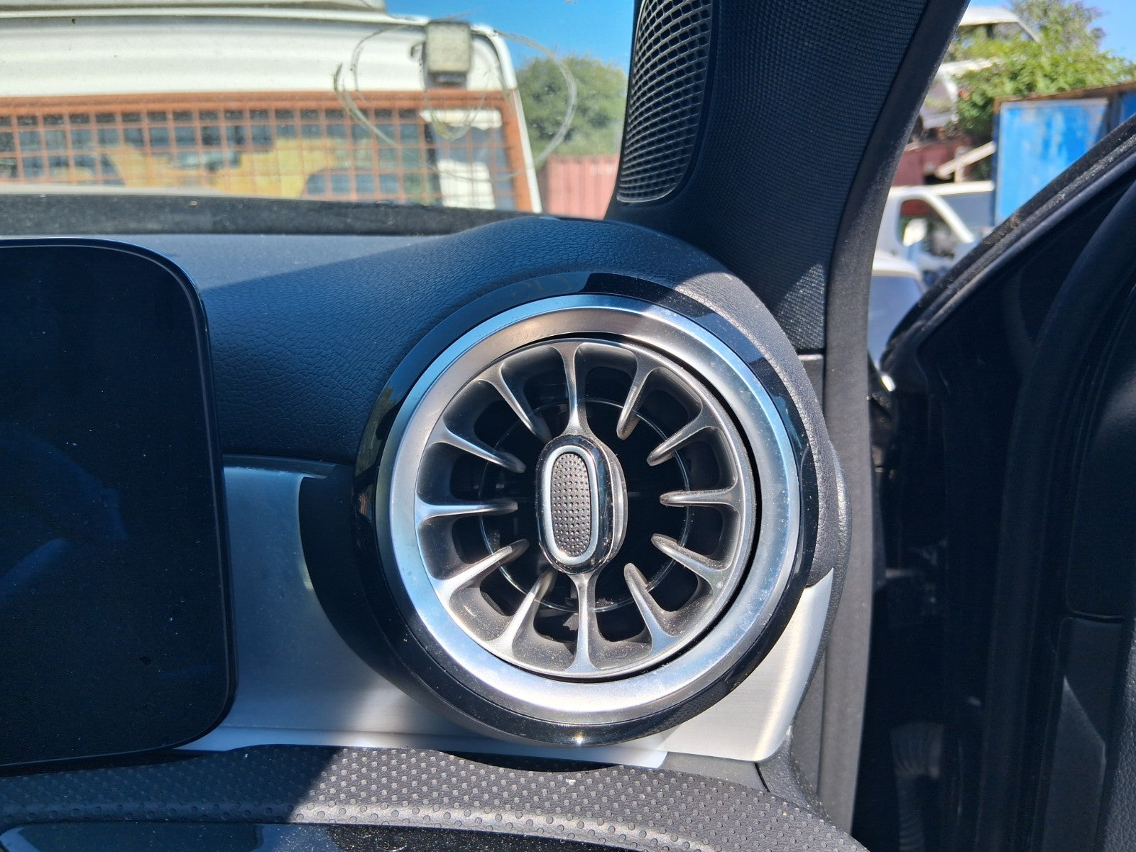2023 MERCEDES BENZ A CLASS AMG LINE W177 OSF DRIVER SIDE FRONT AIR VENT