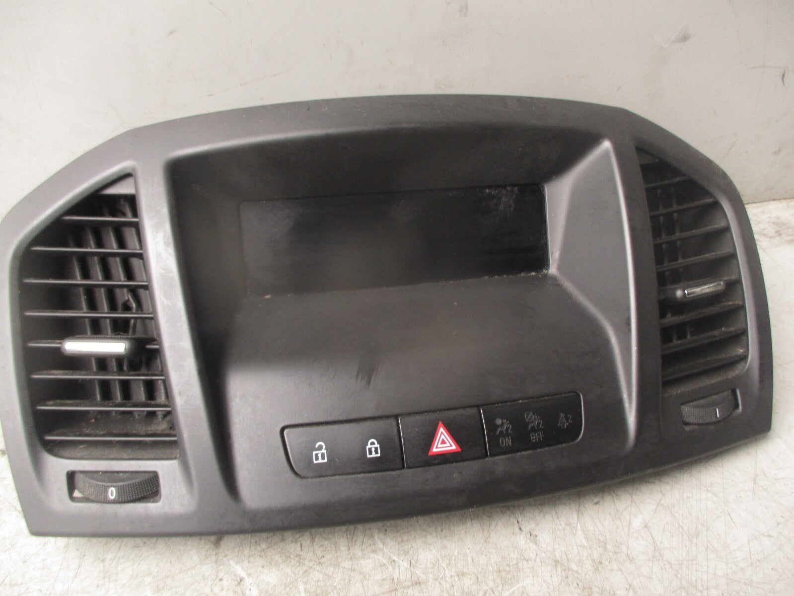 2013 VAUXHALL INSIGNIA MK1 MULTIMEDIA SCREEN DISPLAY AND AIR VENTS 22915943G
