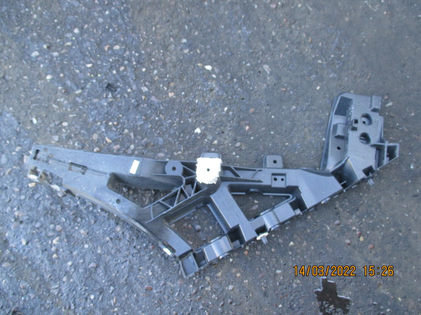 JAGUAR XE 2019 OSR DRIVER RIGHT SIDE REAR BUMPER MOUNT BRACKET LX73-17A882-A