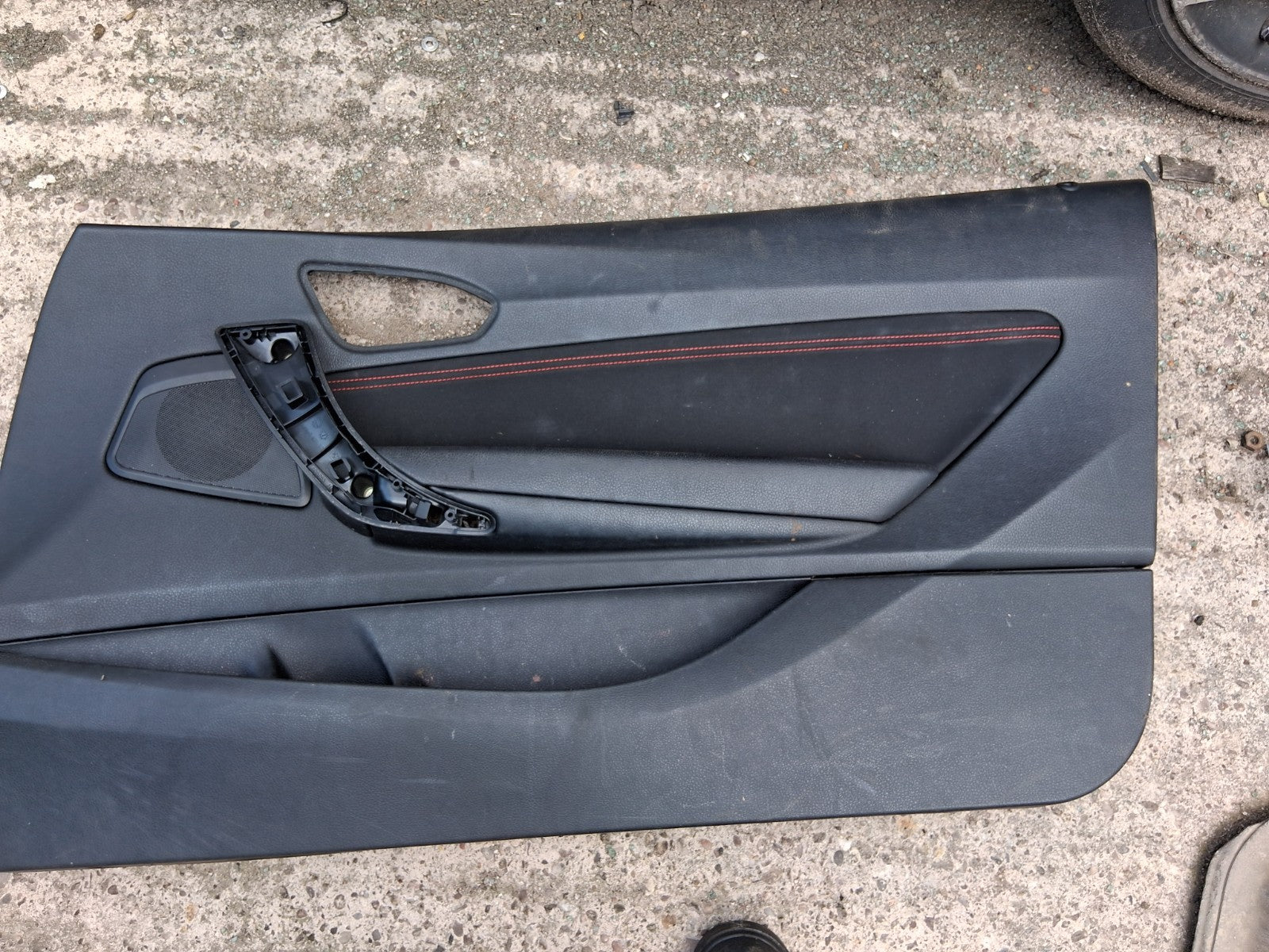 2014 BMW 1 SERIES F20 3 DOOR OSF DRIVER SIDE FRONT RIGHT DOOR CARD
