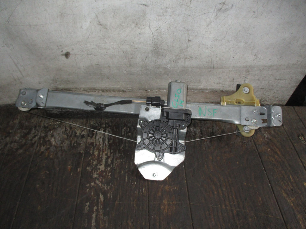 RENAULT CLIO MK4 2014 NSF PASSENGER SIDE FRONT WINDOW MOTOR REGULATOR