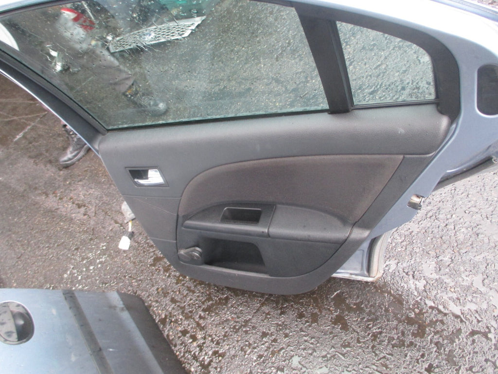 FORD MONDEO MK3 2005 OSR DRIVER SIDE REAR COMPLETE DOOR SILVER BLUE