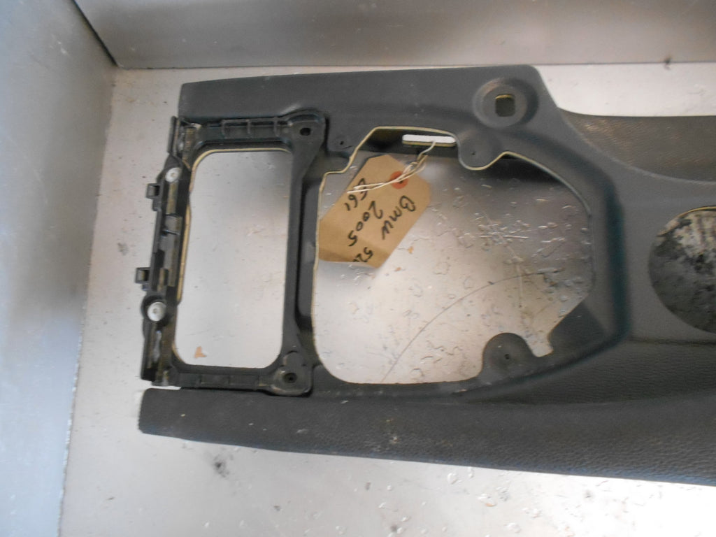 BMW 520D E61 2005 CENTRE CONSOLE BLACK 727584