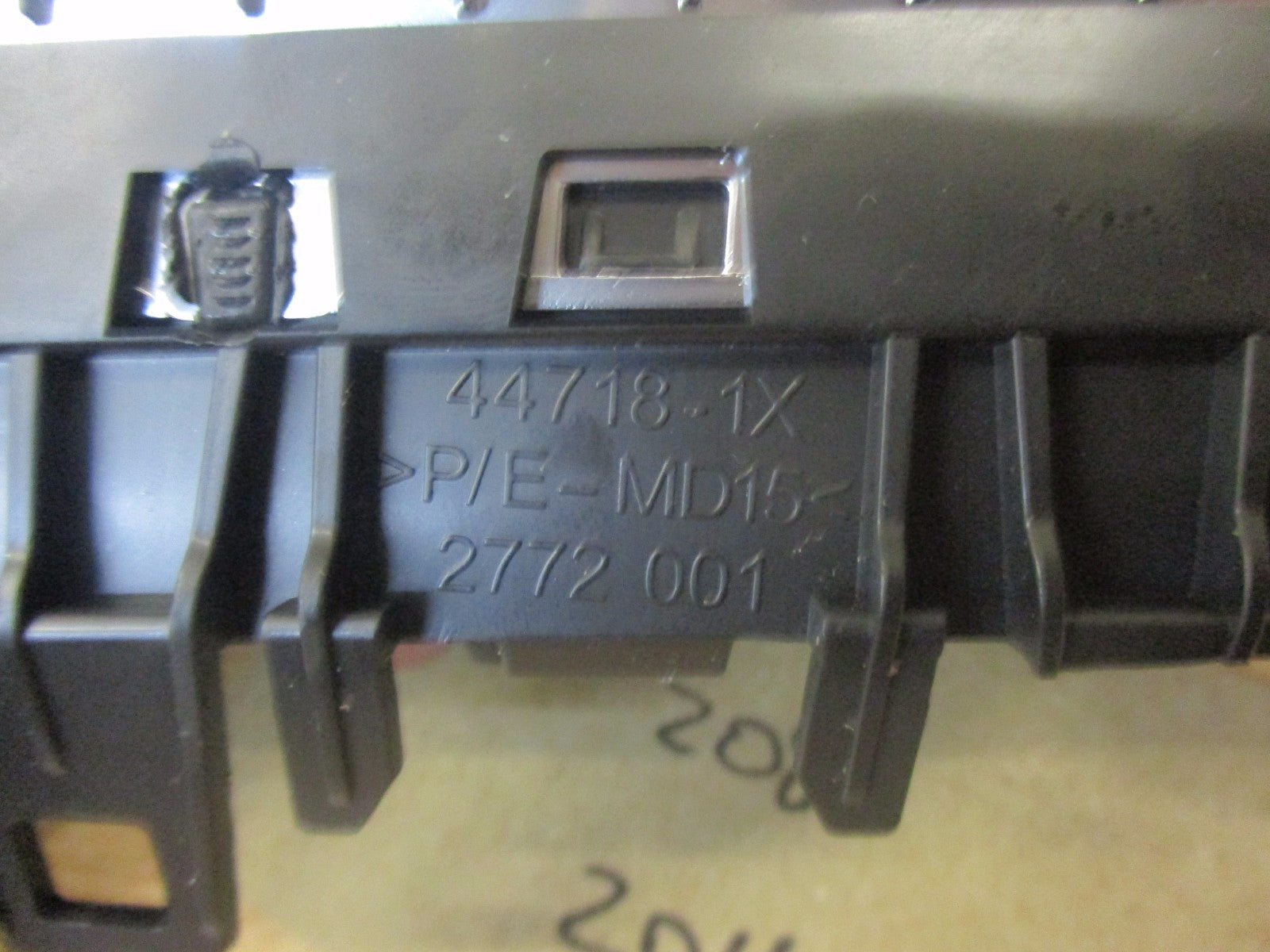 PEUGEOT 208 2014 DASH HEATER AIR VENT CHROME PASSENGER SIDE LEFT 447181X