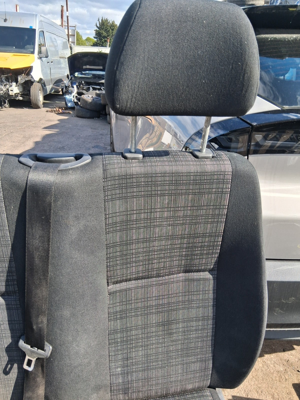2016 MERCEDES SPRINTER W906 NSF PASSENGER SIDE FRONT SEAT WITH BASE