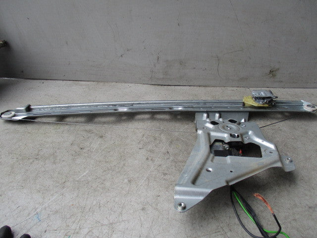 2020 MERCEDES BENZ SPRINTER W907 DRIVER SIDE FRONT WINDOW REGULATOR A9107201100