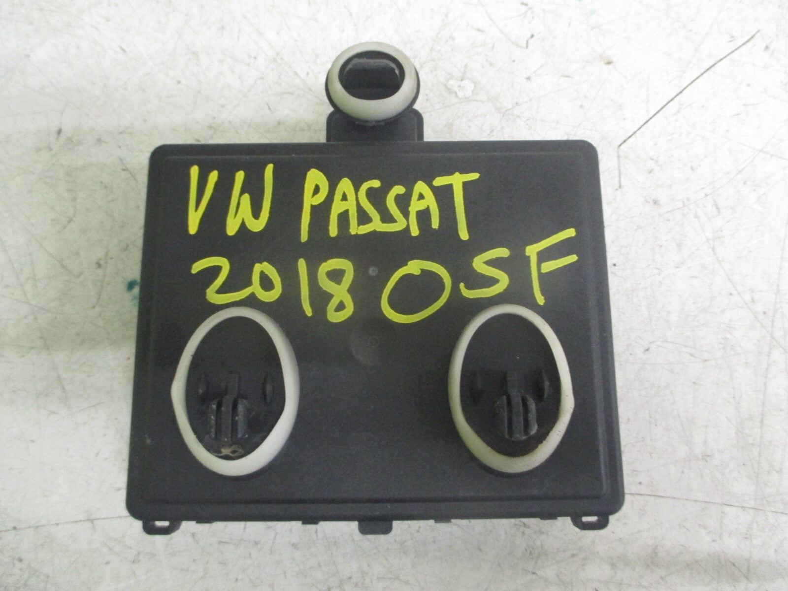 VW VOLKSWAGEN PASSAT B8 2018 OSF DRIVER SIDE FRONT DOOR MODULE ECU 5Q0959393F