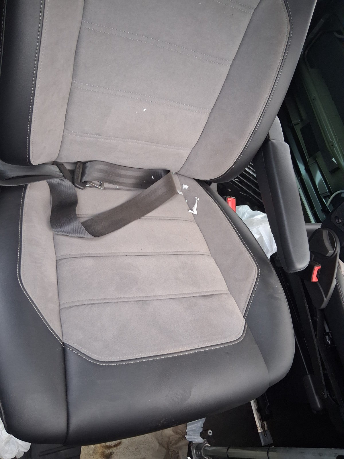 2023 VOLKSWAGEN CARAVELLE T6.1 OSF DRIVER SIDE FRONT RIGHT HEATED SEAT COMPLETE