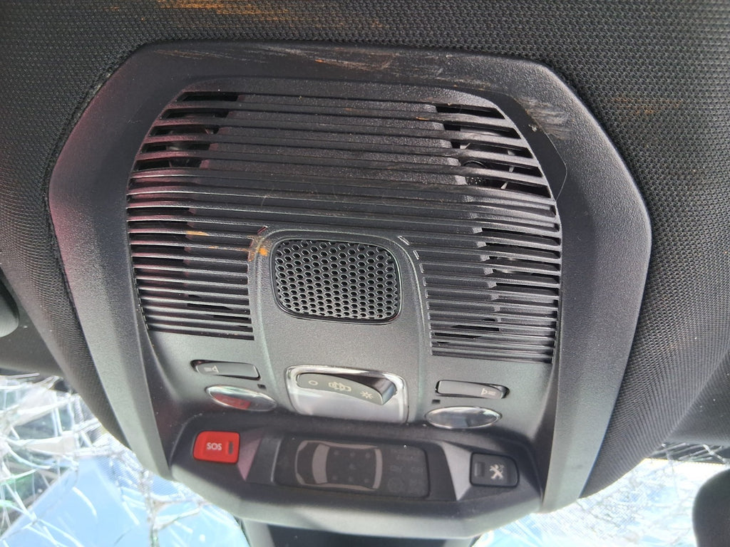 2023 PEUGEOT 5008 MK2 FRONT INTERIOR ROOF READING COURTESY LIGHT