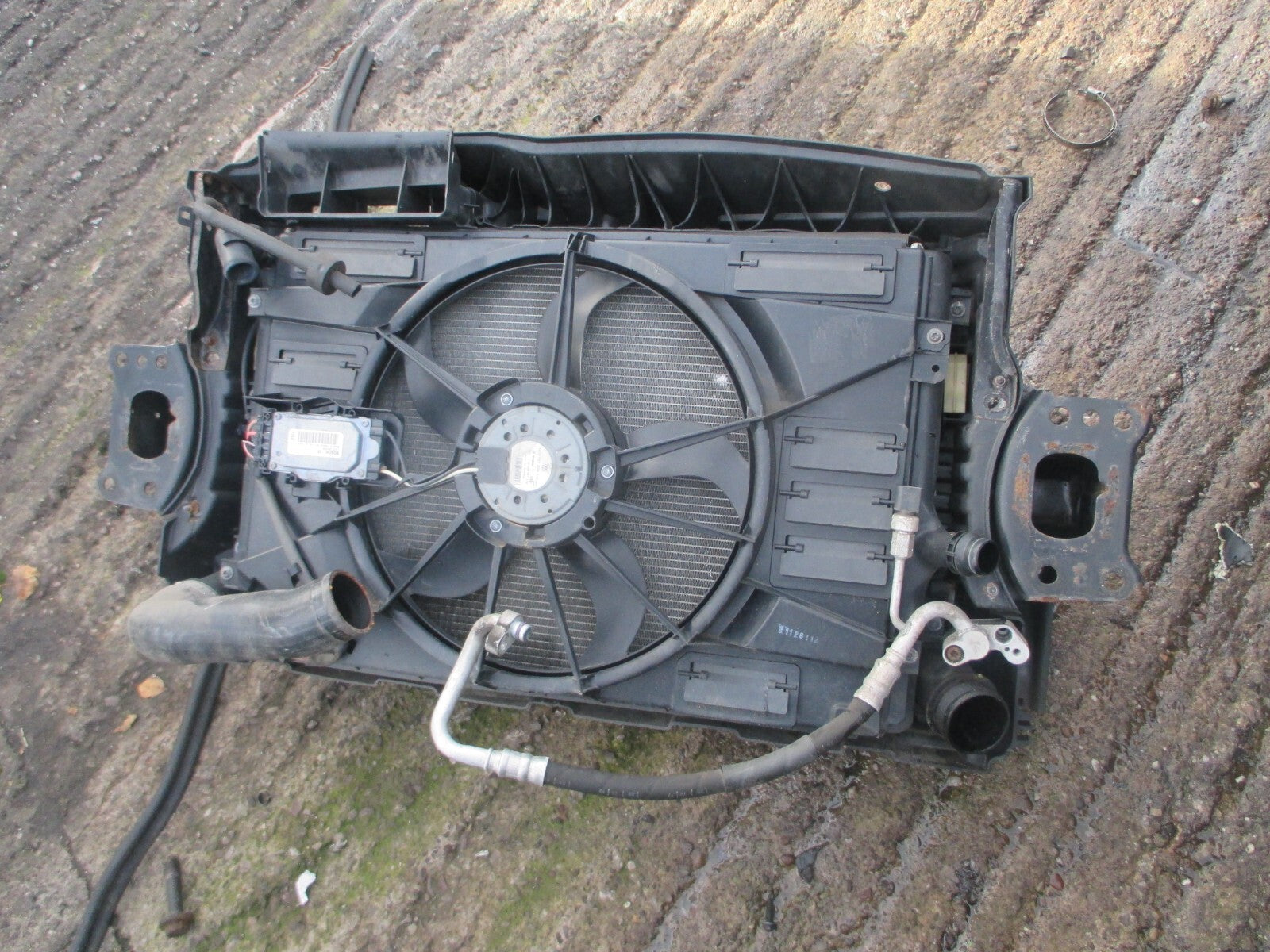 VOLKSWAGEN GOLF MK6 2013 1.6 DIESEL COMPLETE RADIATOR RADPACK 1K0121251AB RP 24B