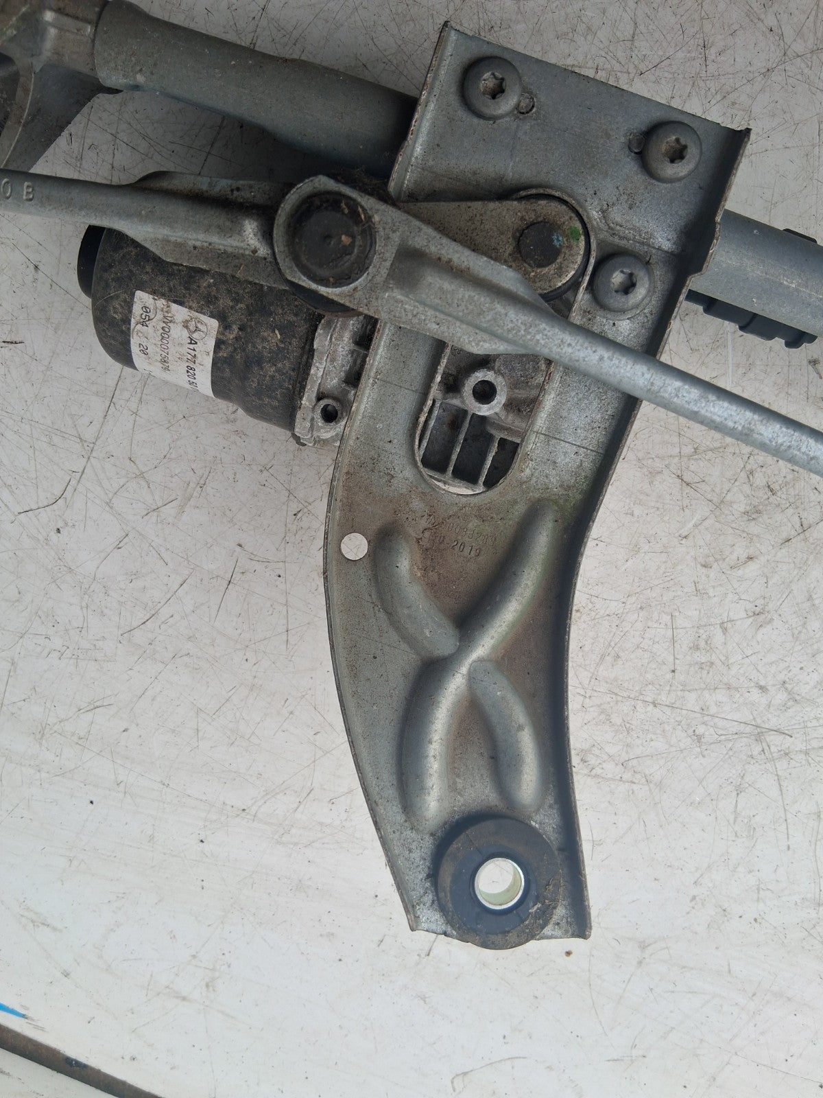 2021 MERCEDES A CLASS WINDSCREEN WIPER MOTOR AND LINKAGE A1778205001