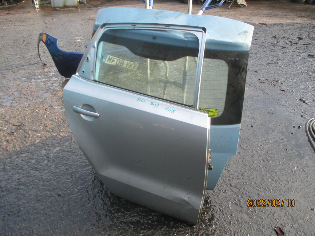 VOLKSWAGEN POLO MK5 6C 6R 5 DOOR DRIVER OFF SIDE REAR DOOR SILVER