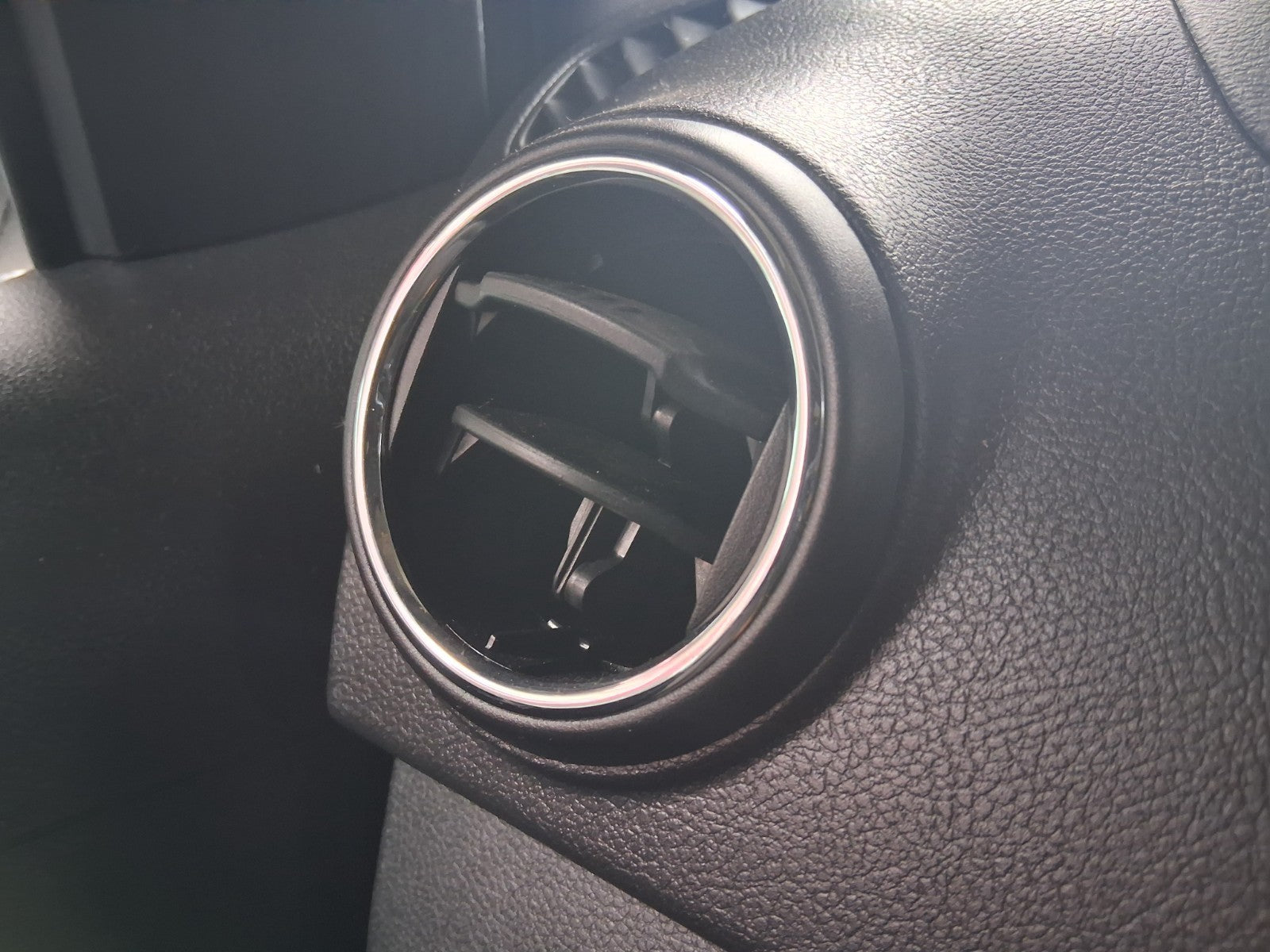 2018 FORD KA + PLUS MK3 NS PASSENGER SIDE FRONT INTERIOR AIR VENT