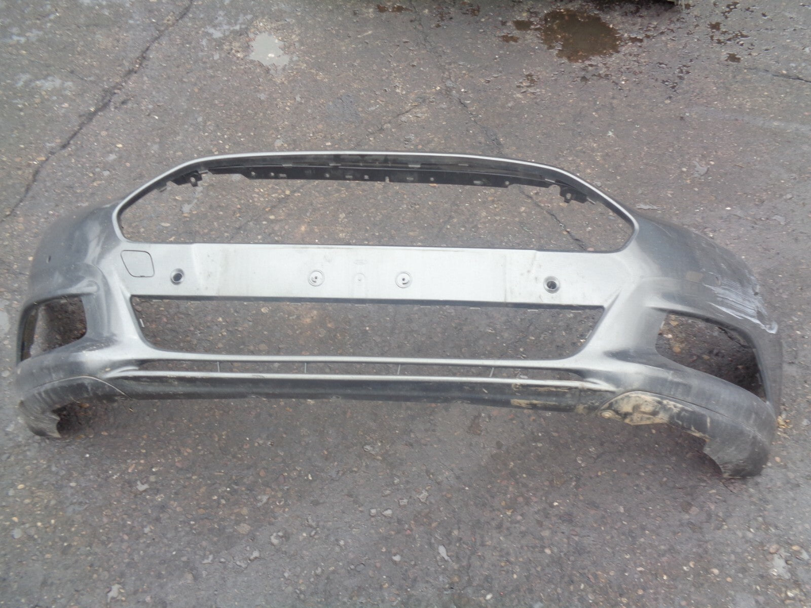 FORD MONDEO MK5 2015-2018 FRONT BUMPER GREY DAMAGED