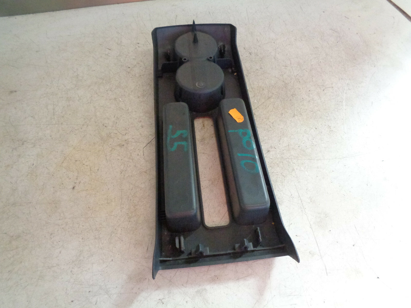 VW VOLKSWAGEN POLO 2005 9N CENTRE CONSOLE HOLDER TRIM PANEL 6Q0863319H