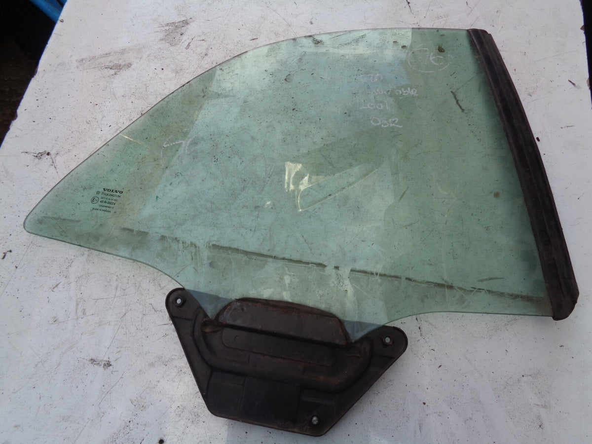 VOLVO C70 2001 OSR DRIVER SIDE REAR WINDOW GLASS