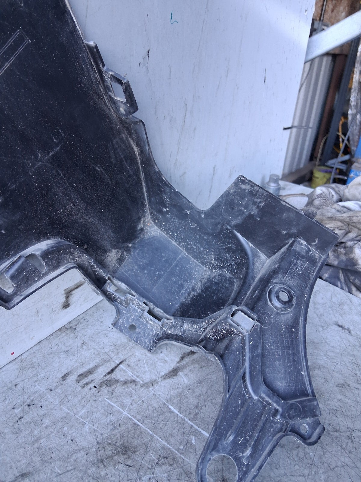 2023 CITROEN BERLINGO MK3 OSR DRIVER SIDE REAR BUMPER CORNER MOULDING 9816806480