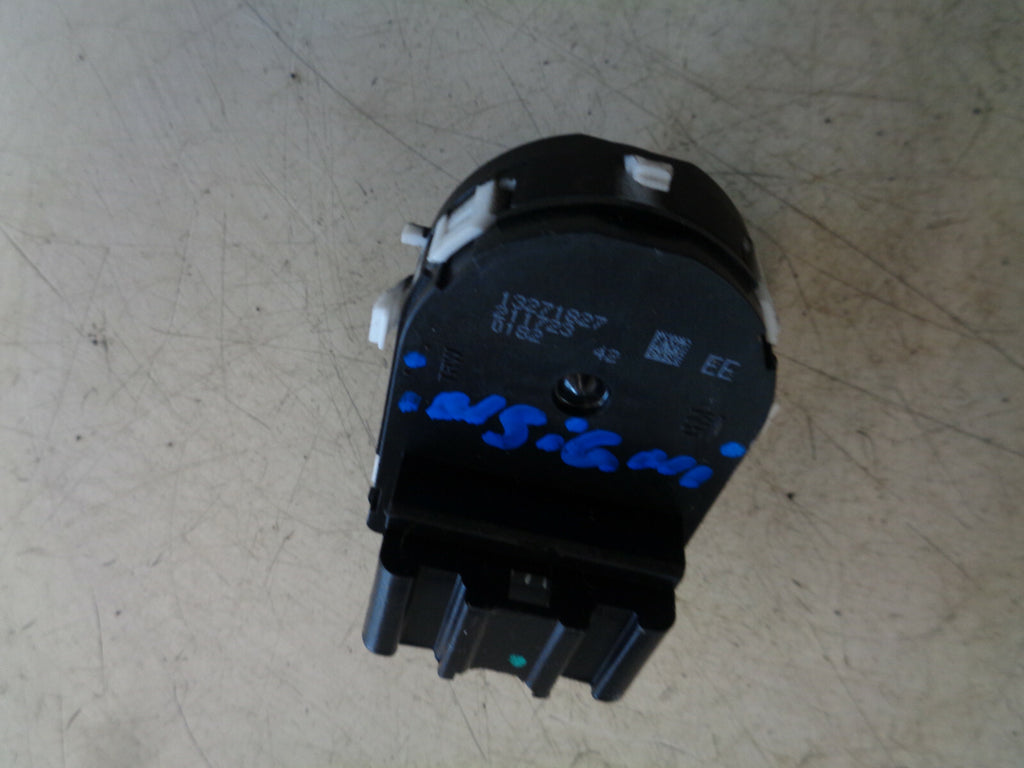 VAUXHALL INSIGNIA A MK1 2010 WING MIRROR CONTROL SWITCHES 13271827
