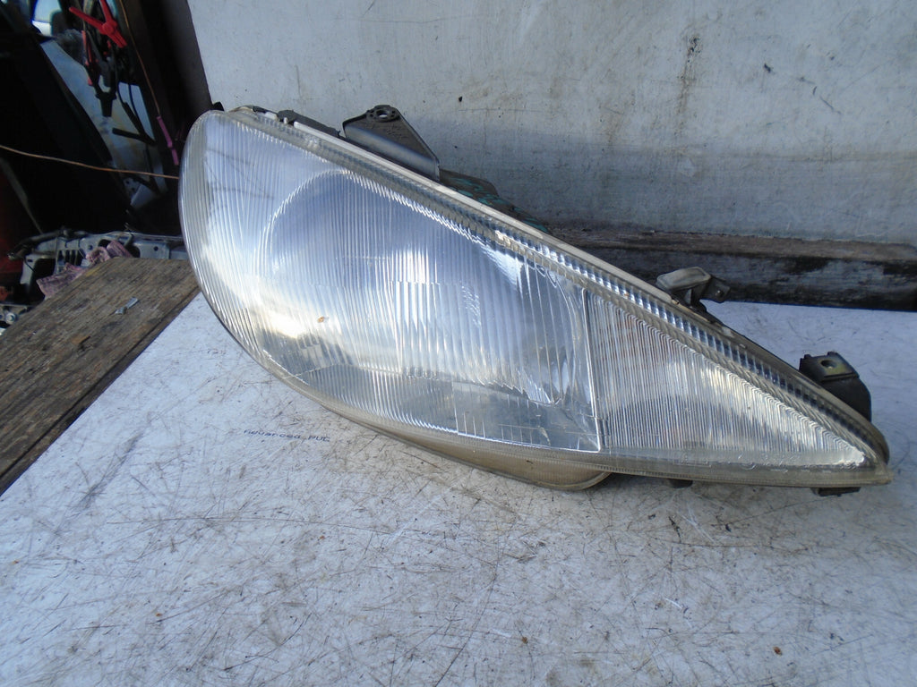 PEUGEOT 206 2002 OSF DRIVER SIDE FRONT HEADLIGHT HEADLAMP 9632689480