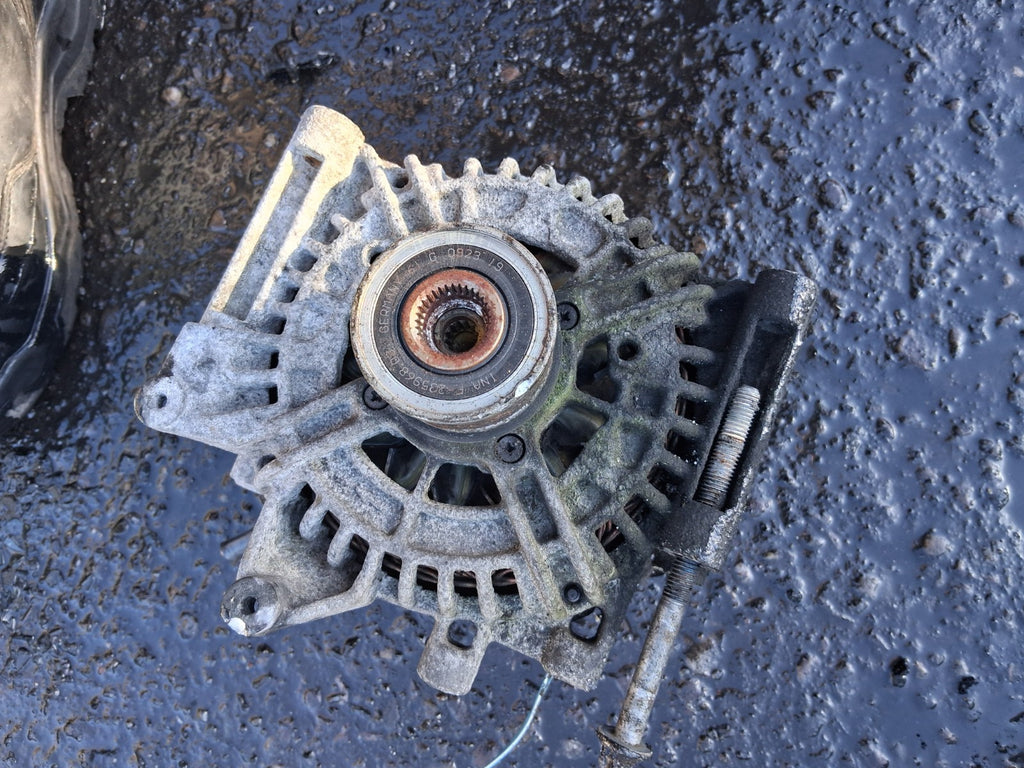 2004 MERCEDES BENZ E CLASS W211 E320 DIESEL ALTERNATOR A0121549802