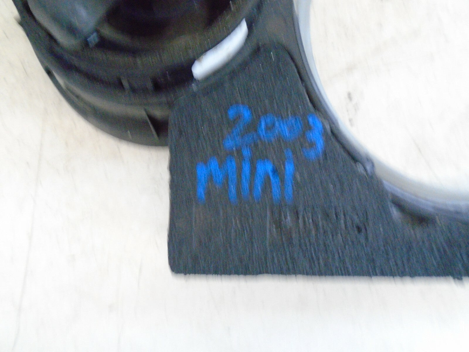 MINI COOPER ONE 2003 S DASHBOARD SPEEDO SURROUND AIR VENT