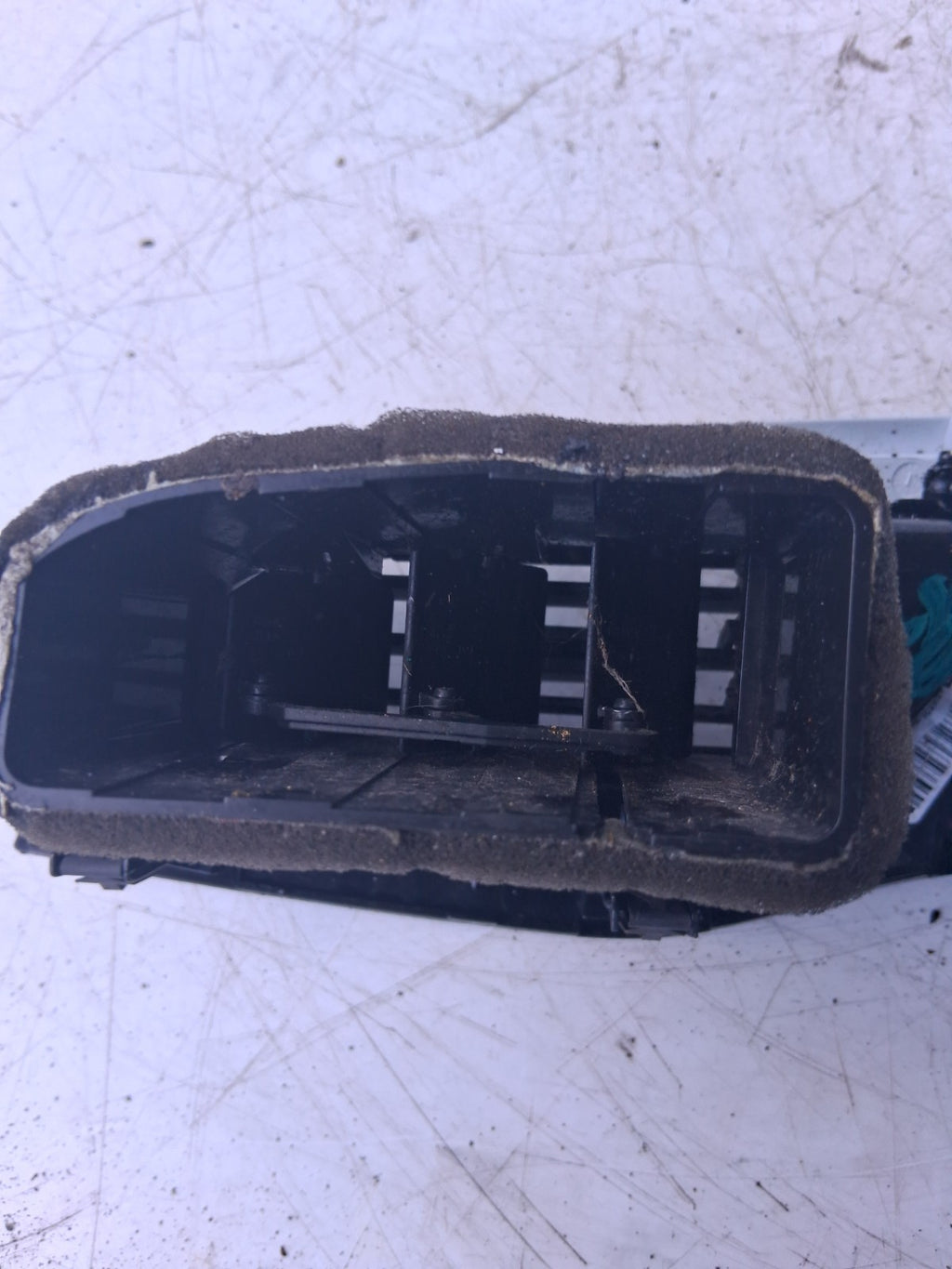 2018 VAUXHALL CORSA E DASHBOARD CENTRE AIR VENT 464000934