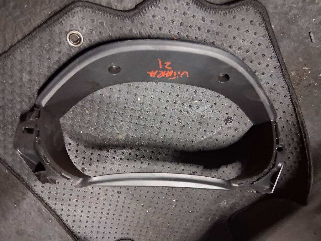 2022 SUZUKI VITARA MK4 INSTRUMENT CLUSTER SPEEDOMETER SURROUND TRIM 3780559