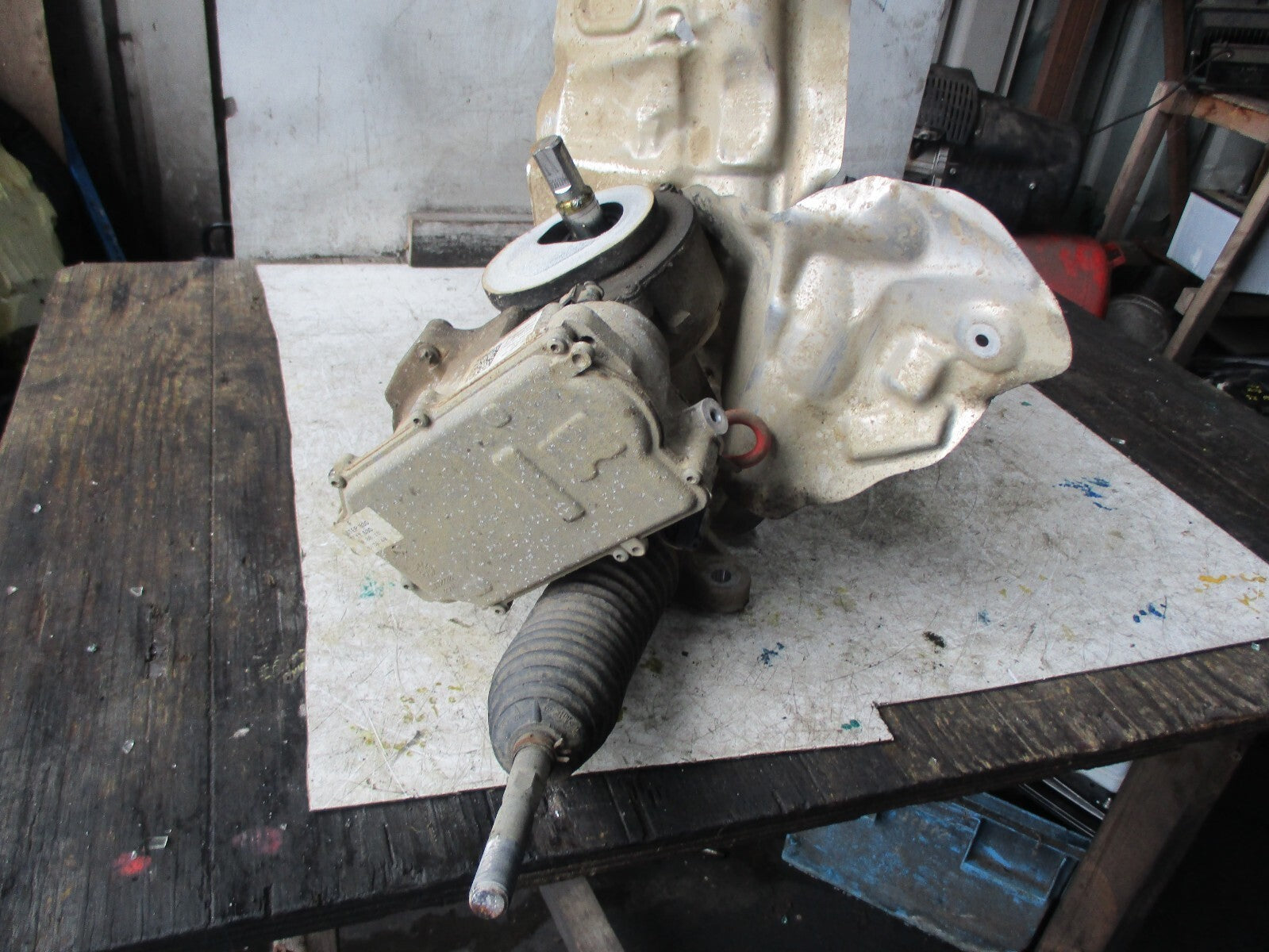 BMW X1 F48 2018 POWER STEERING RACK 6892299