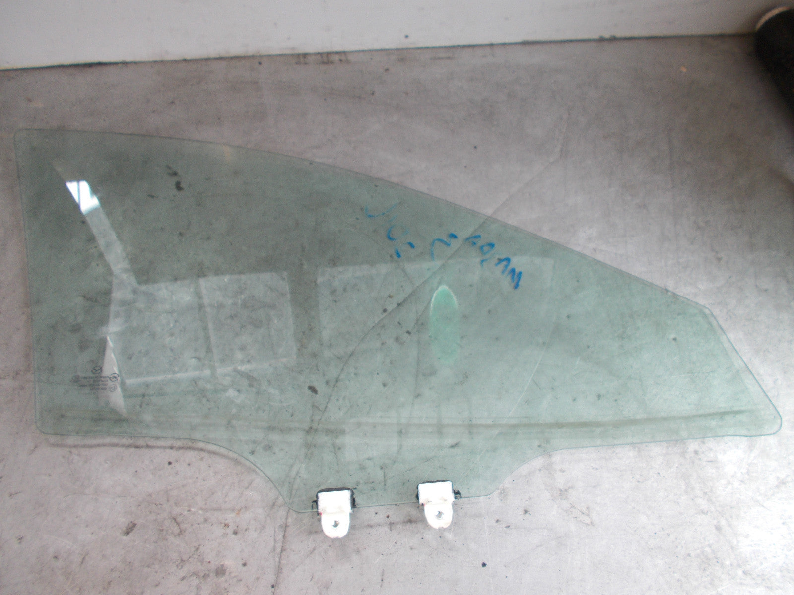 MAZDA 3 BM (MK3) 2016 NSF PASSENGER SIDE FRONT DOOR WINDOW GLASS