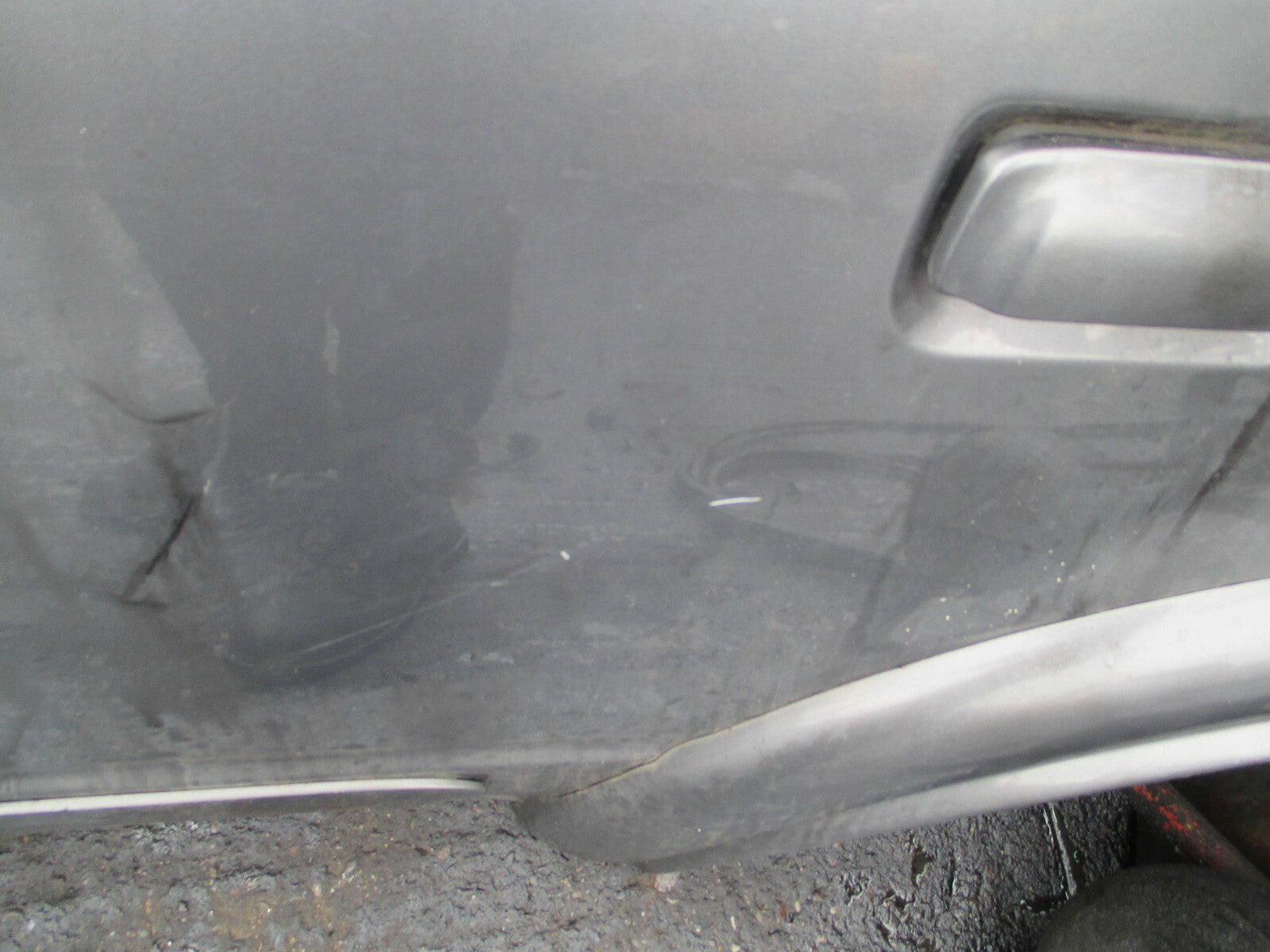 FORD EXPLORER 2000 NSR PASSENGER SIDE REAR COMPLETE DOOR PLATINUM METALLIC
