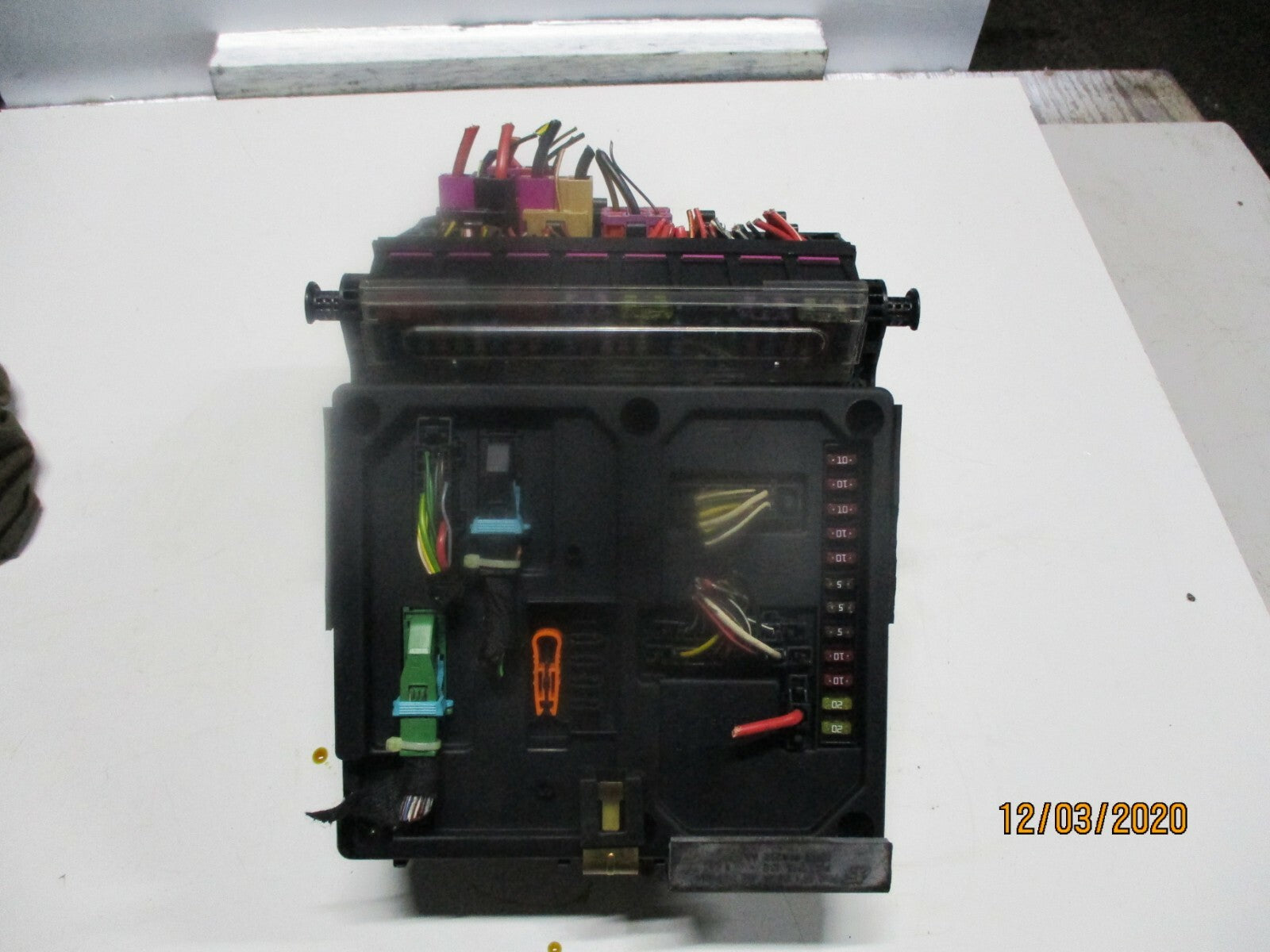 FORD GALAXY 2000 1.9 TDI FUSEBOX FUSE RELAY BOX  UNIT YM2114B205CB 7M3962258G
