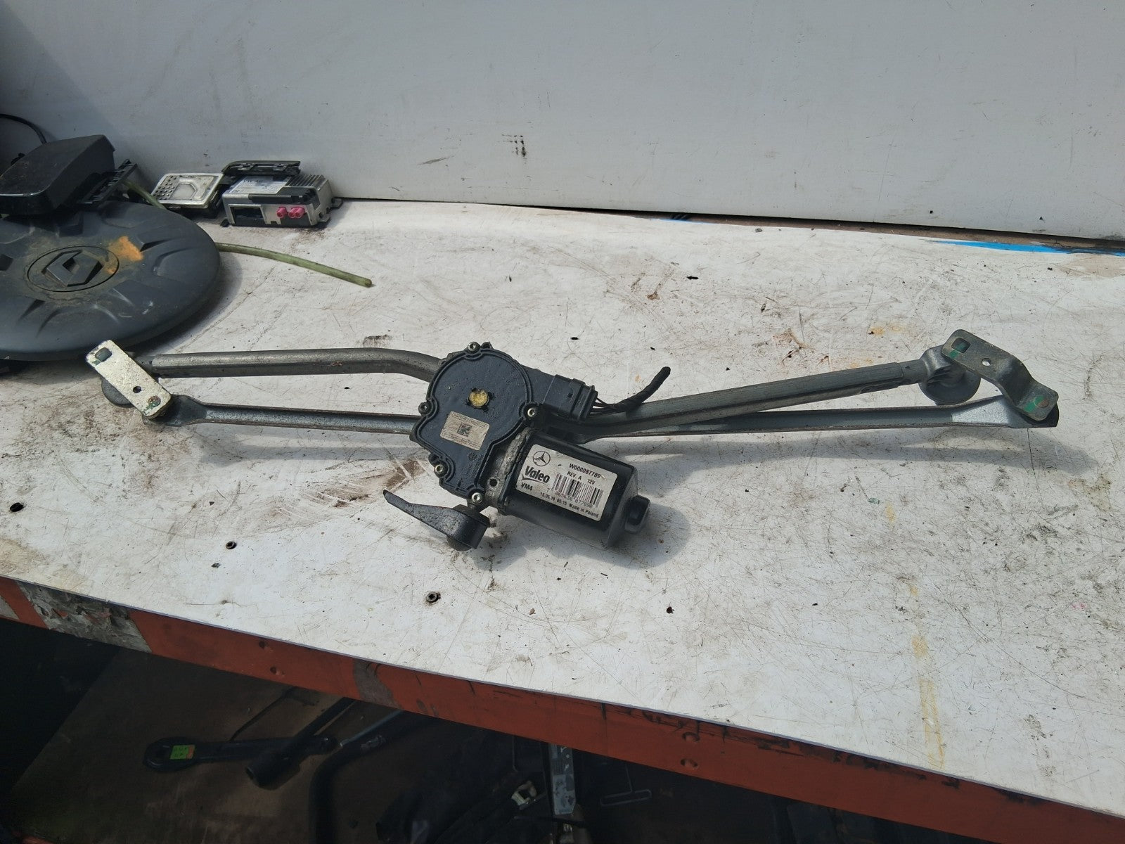 2018 MERCEDES SPRINTER W907 FRONT WINDSCREEN WIPER MOTOR LINKAGE A9108200500