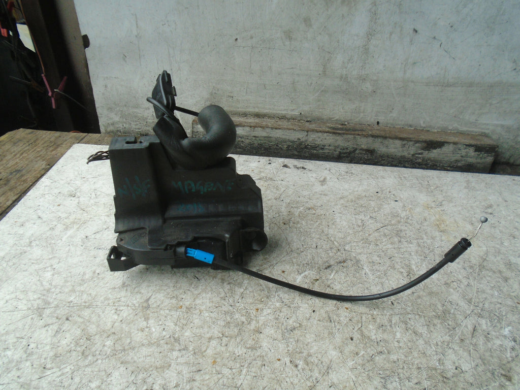RENAULT MEGANE MK3 2015 NSF PASSENGER SIDE FRONT DOOR LOCK MECHANISM