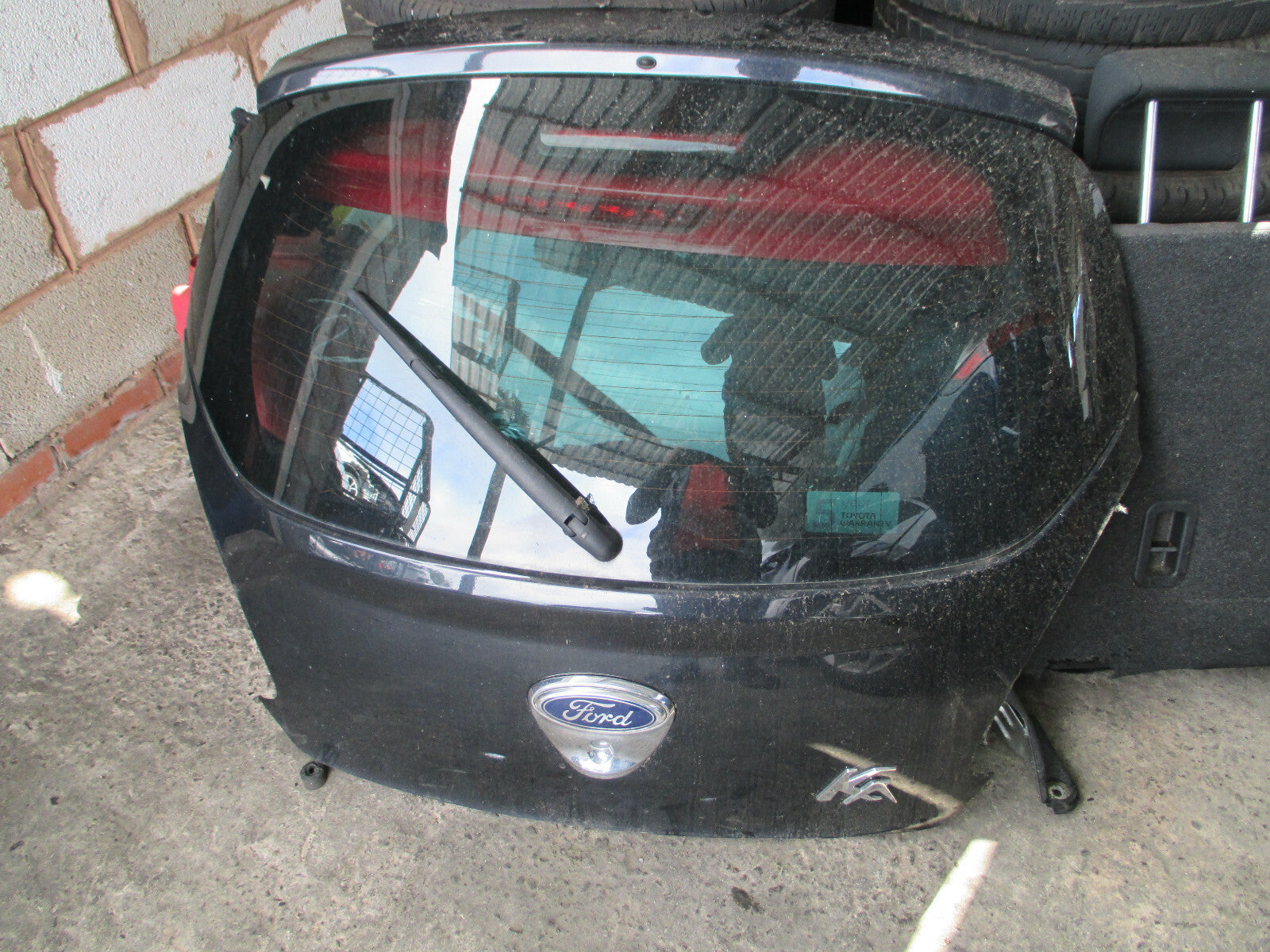 FORD KA MK2 2011 REAR COMPLETE TAILGATE BOOTLID BLACK