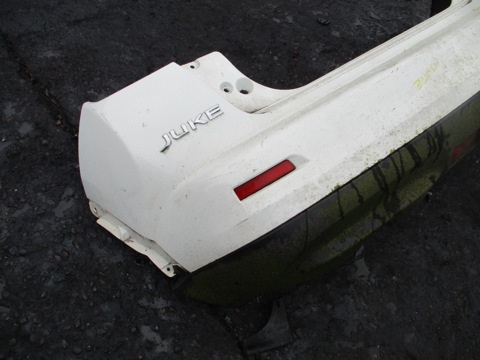 2015 NISSAN JUKE F15 REAR COMPLETE BUMPER IN WHITE