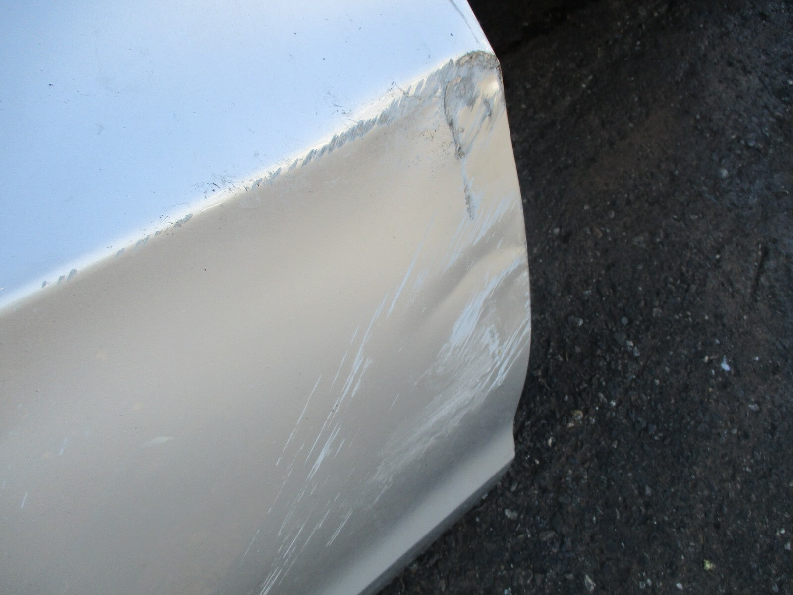 HYUNDAI i30 MK2 GD 2013 OSR DRIVER SIDE REAR DOOR DAMAGED