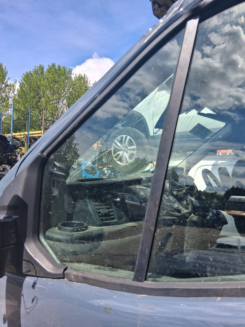 2021 FORD TRANSIT MK8 NSF PASSENGER SIDE FRONT QUARTER WINDOW GLASS