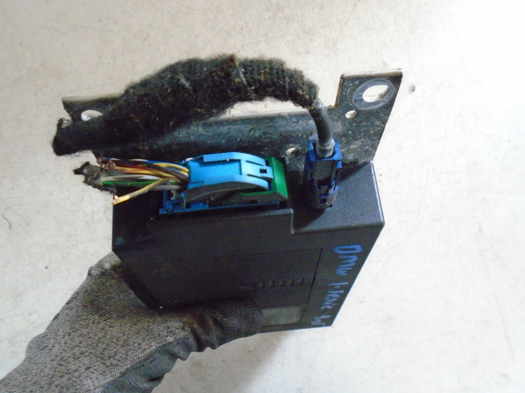 BMW 1 SERIES 2015 F20 F21 TELEMATICS CONTROL MODULE 938965701