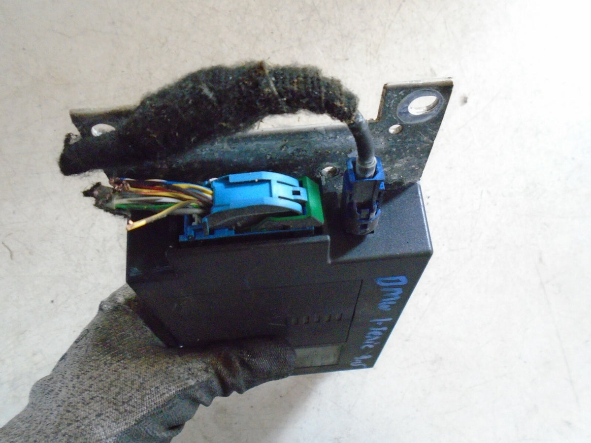 BMW 1 SERIES 2015 F20 F21 TELEMATICS CONTROL MODULE 938965701